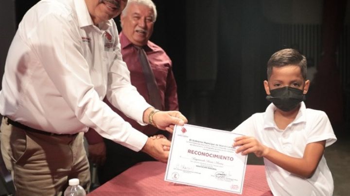 Concluye curso de verano para regularizar a alumnos