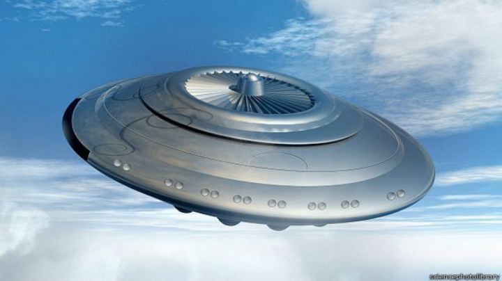 ¿Prueba de extraterrestres? 30 años después revelan la mejor fotografía inédita de OVNIS