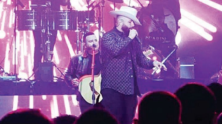 Bailan al ritmo del “Huitlacoche” en Laredo, Texas