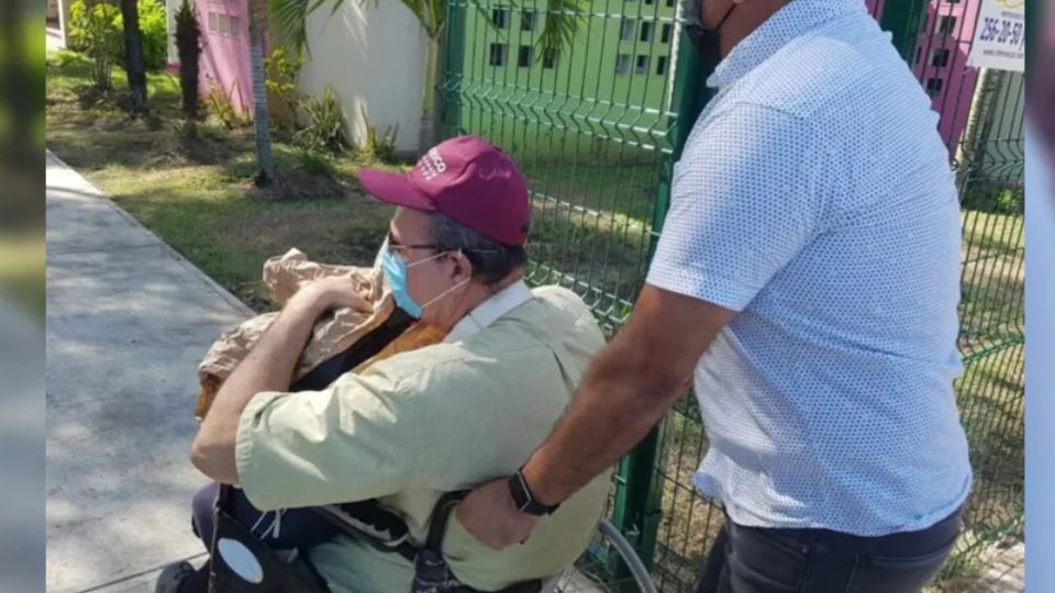 Asustado, el adulto mayor ciego pidió ayuda a las personas de la zona para poder volver a casa