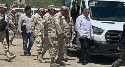 VIDEO: López Obrador llega a la mina inundada a supervisar trabajos de rescate