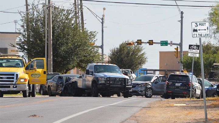 Laredo, TX: Triple choque en Avenida Jacaman