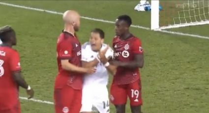 ¿Qué te pasó Chicharito? Captan a Javier Hernández haciendo tremendo drama en partido del LA Galaxy