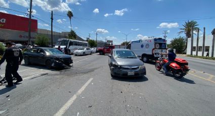 Choque en avenida Reforma entorpece tráfico