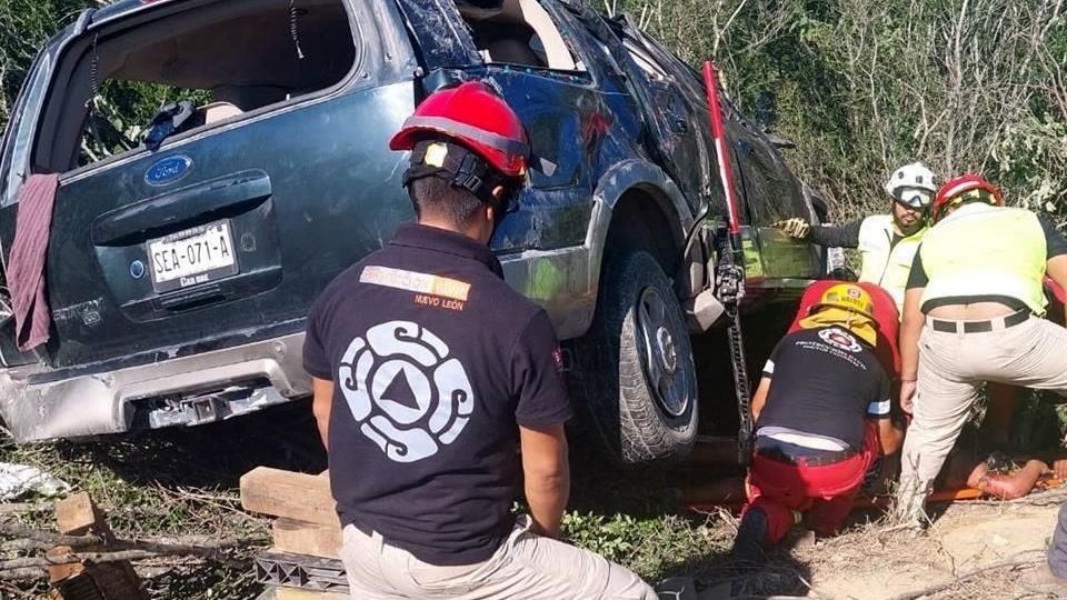 Tres féminas pierden la vida en la carretera a Miguel Alemás