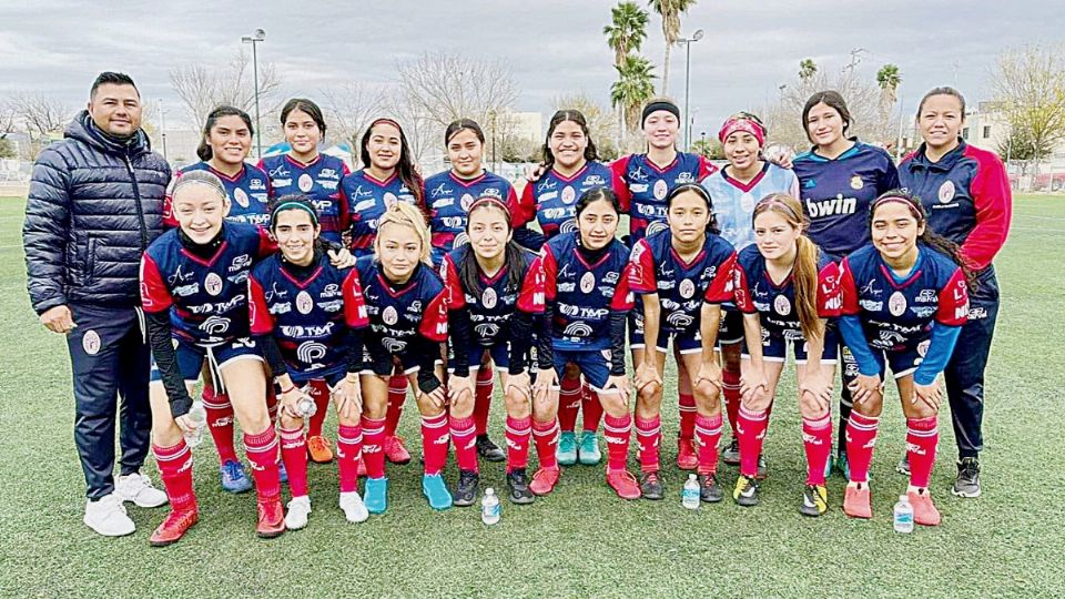 Las integrantes del equipo sub-13 femenil se codeará contra jóvenes de varios estados