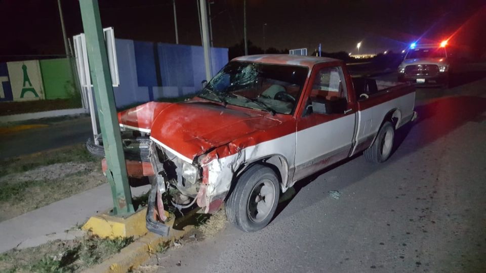 La camioneta fue removida del lugar por una grúa y llevada al corralón.