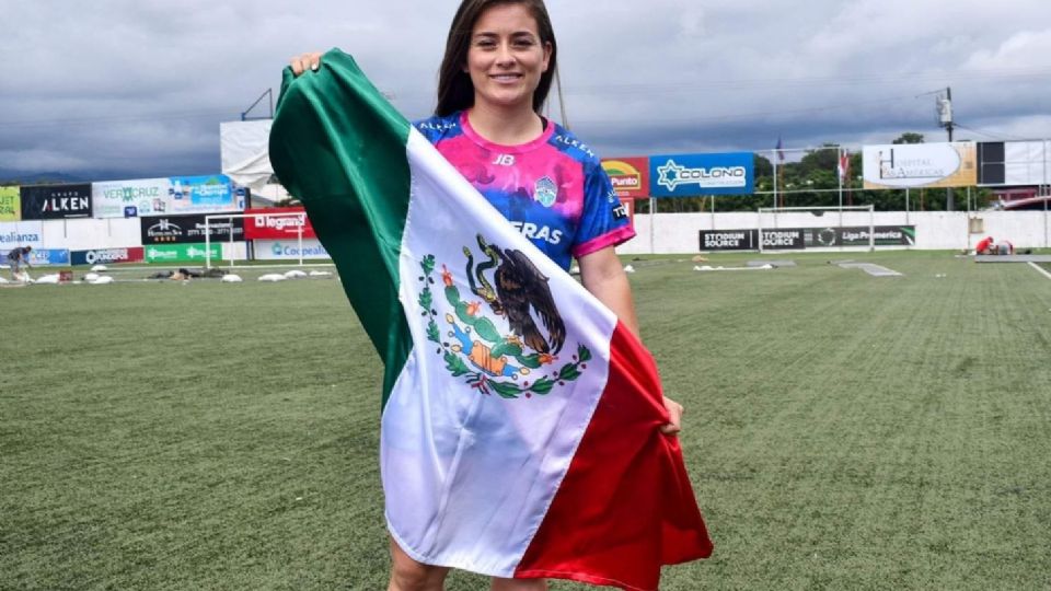 Katy Zepeda ya jugó su primer partido en Costa Rica.