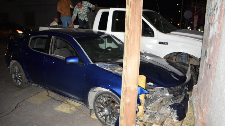 Joven de 23 años se pasa el rojo y provoca dos choques