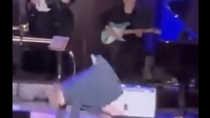 Alejandra Guzmán es hospitalizada tras caer en concierto en Washington