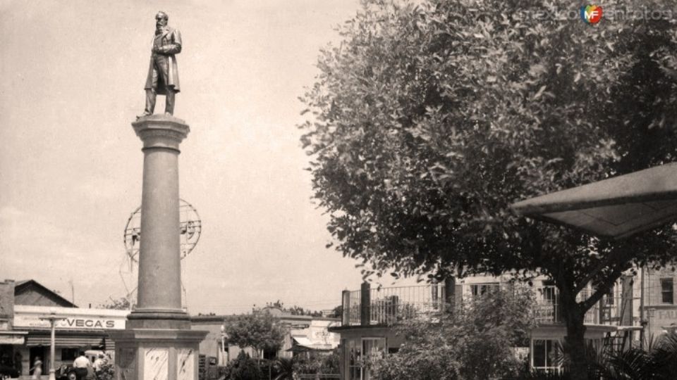 El 15 de septiembre de 1910 fue develada la estatua de Santiago Mauro Belden en la Plaza Juárez.