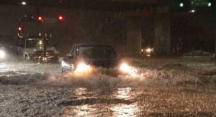 La lluvia no para en Nuevo León; siguen calles inundadas