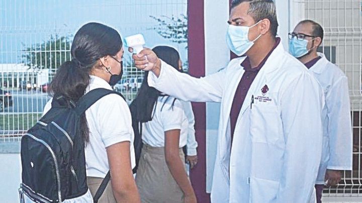 Aíslan a alumnos de Jardín de Niños Fundadores contra Covid-19