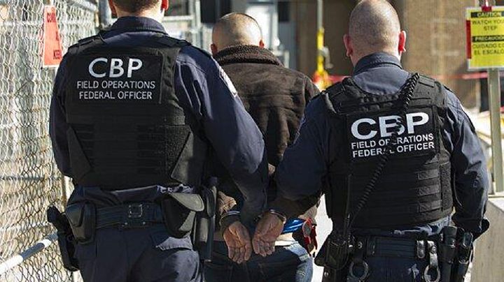 Detienen en los puentes a cuatro abusadores buscados por la justicia de Texas