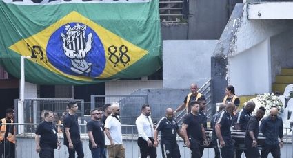 El adiós a un grande: inicia funeral de Pelé en Brasil