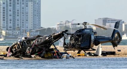 Chocan dos helicópteros sobre playa de turistas; hay cuatro muertos