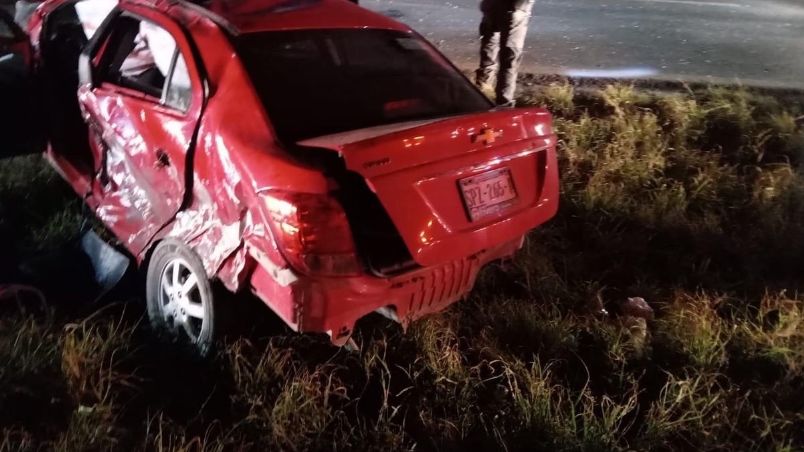 Así quedó el auto compacto en la Carretera Nacional.