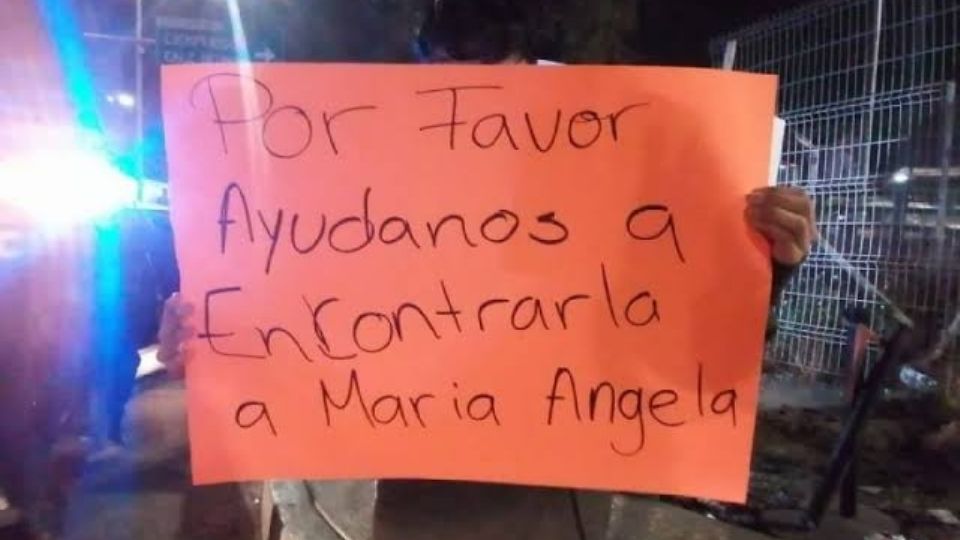 La menor se encontraba en compañía de su madre al momento de su desaparición; sus familiares la buscan incesantemente.