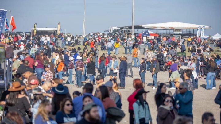 Se divierten en Menudo Bowl y apoyan a lucha contra la delincuencia | FOTOS
