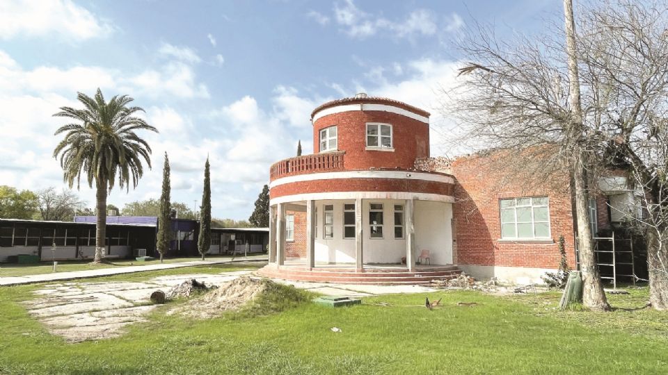 “Edificio Rojo” del Instituto Tecnológico de Nuevo Laredo.