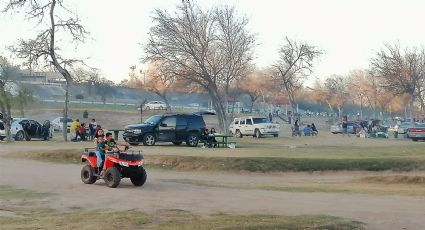 'Invasión' de familias a parques públicos de Nuevo Laredo; aprovechan el 'solecito'