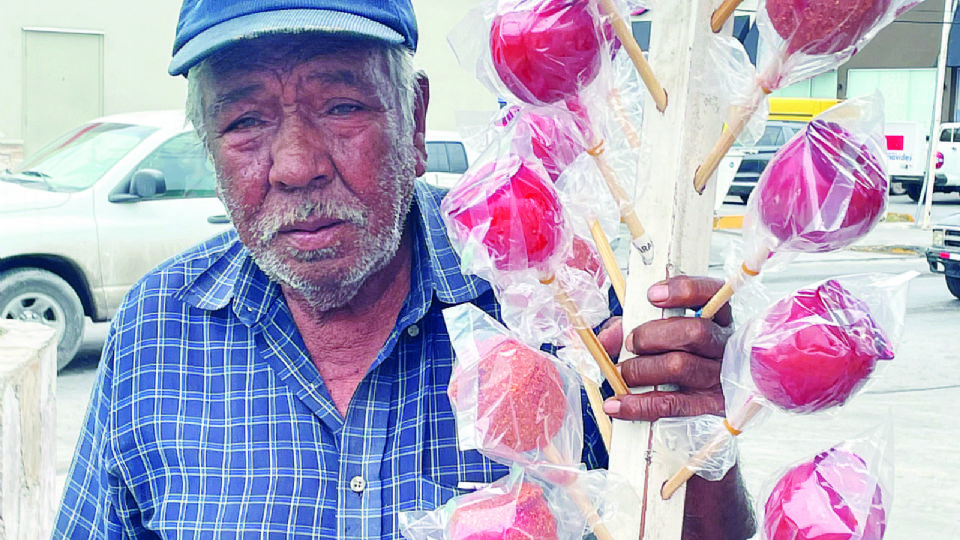 Don Carmelo Díaz es un dedicado vendedor.