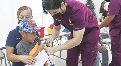 Llevan a colonias vacunación para covid e influenza