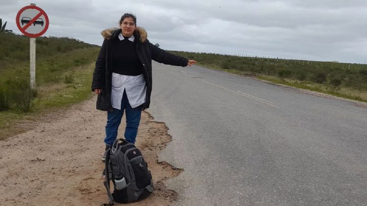 Maestra viaja de aventón 200 kilómetros diarios para dar clases a sus únicos dos alumnos