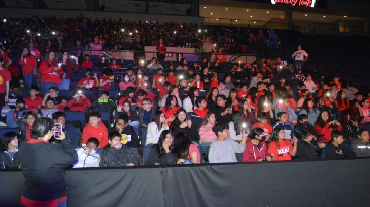 Reúnen a adolescentes de Webb y Zapata con mensaje 'Di No A Las Drogas'