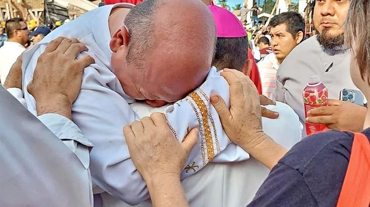 Celebraba iglesia de la Santa Cruz 9 bautizos; cifra mortal sube a 10 muertos