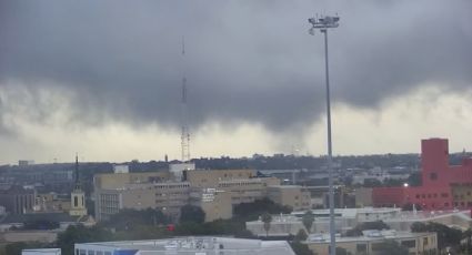 Asolan serie de tornados en San Antonio y Austin, Texas | VIDEO