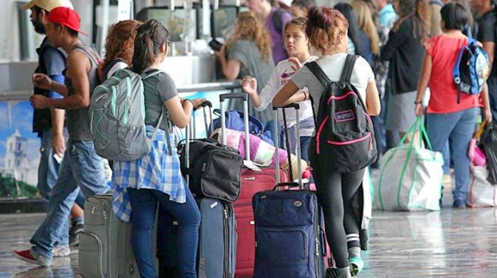 Los estudiantes tendrán descuento del 50 por ciento en autobuses todo el año