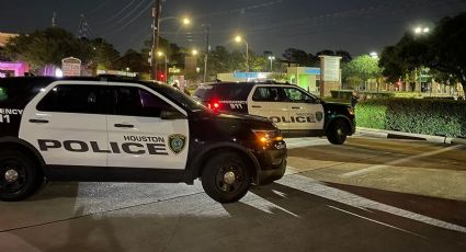 'Está apuñalando a mamá'; hombre mata a mujer frente a su hija en Houston