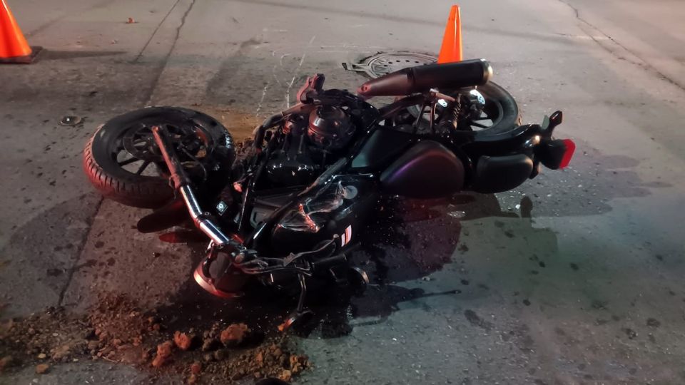 El chofer de la moto fue llevado al hospital por su lesiones