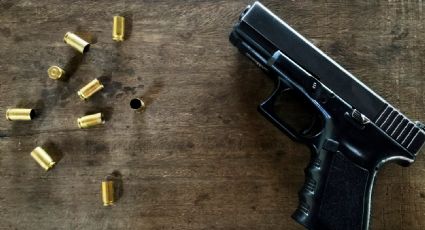 Asesinan de 6 balazos a hombre en Monterrey; queda sentado en su mecedora