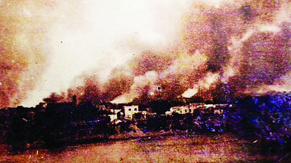 Vista desde Laredo del incendio perpetrado por huertistas antes de abandonar la plaza.