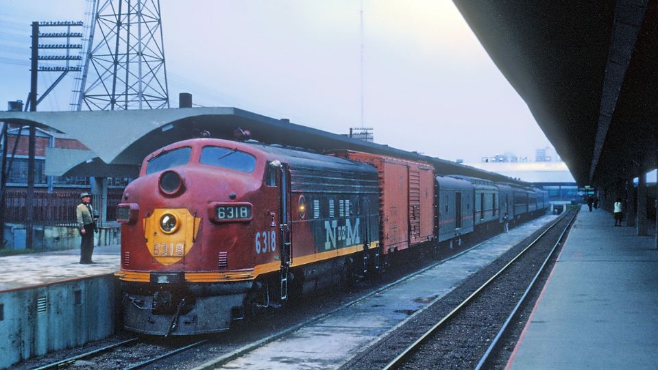 Con salidas diarias a las 2:00 de la tarde desde Nuevo Laredo, el recorrido del tren llegaba a su destino final en Monterrey casi a la media noche.