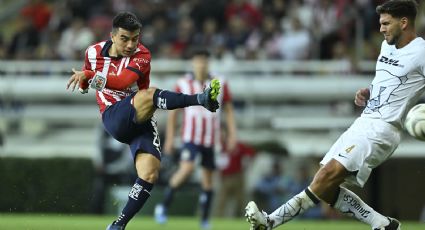 Portero evita goleada a Pumas y Chivas apenas gana 1-0
