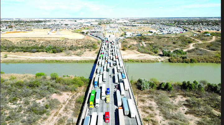 Cruza por Nuevo Laredo 36% de comercio del país