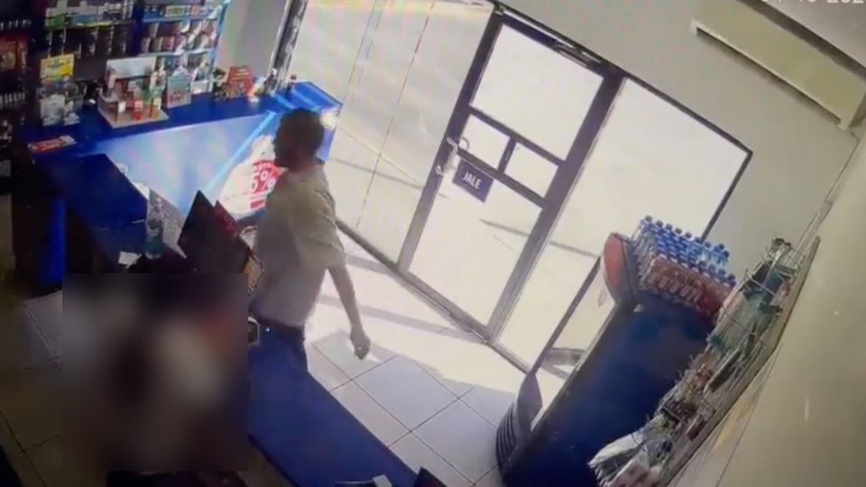 Hombre intenta abusar de empleada en farmacia
