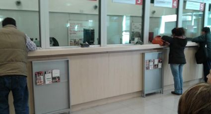 Muere hombre en asalto dentro de un banco