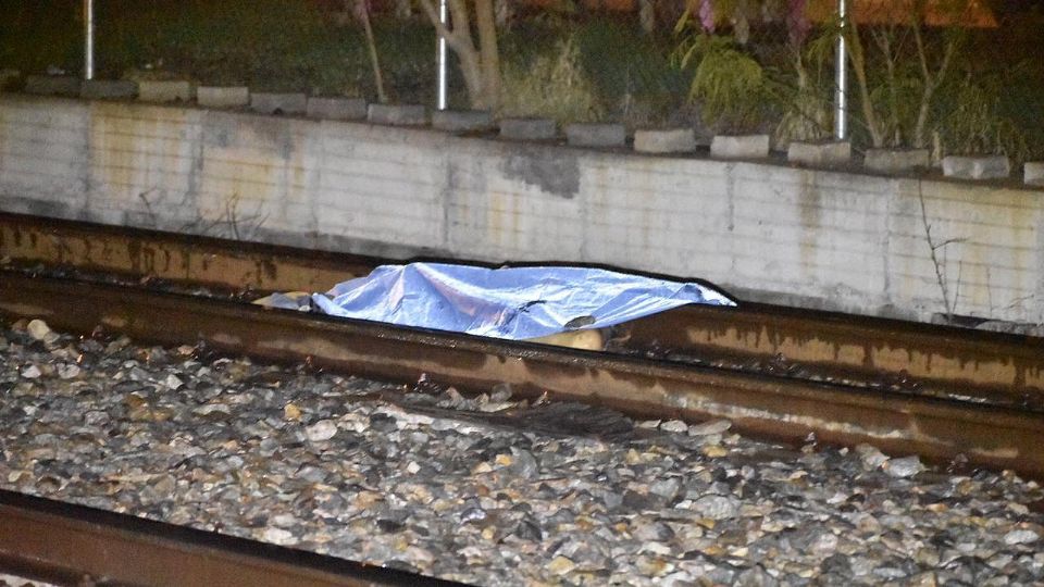 El cuerpo del hombre quedó en las vías del tren.