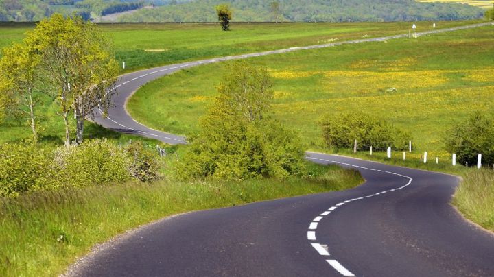 ¿Por qué las carreteras tienen curvas?; esta es la poderosa razón