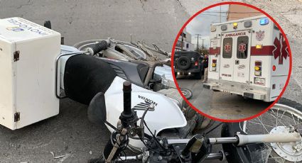 Motociclista es embestido aparatosamente por auto y vive para contarlo