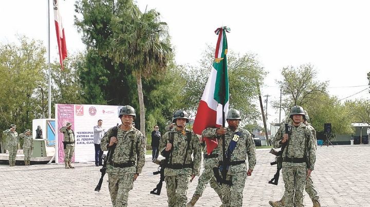 Reciben 380 jóvenes su cartilla militar liberada