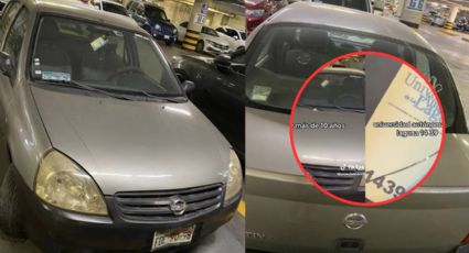 Este coche lleva 10 años abandonado en una reconocida plaza comercial