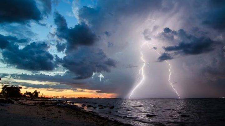 Alerta en México por formación de huracán fuera de temporada, informa Conagua