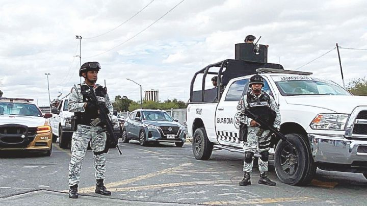Protegen a paisanos; los escoltan hasta el kilómetro 26 de Nuevo Laredo