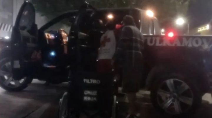 Joven es brutalmente golpeado en riña callejera; llegó inconsciente al hospital