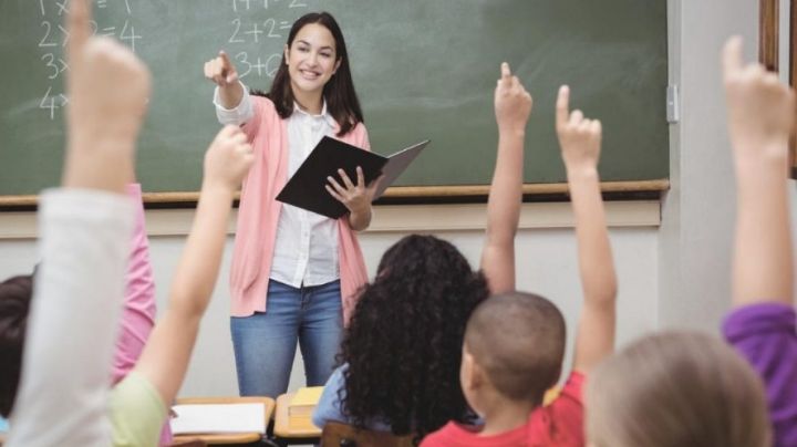 Trabajo de docente: buenos sueldos y mejores prestaciones; en el próximo ciclo escolar